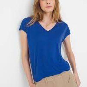 White House Black Market Blue V-Neck Short Sleeve Tee